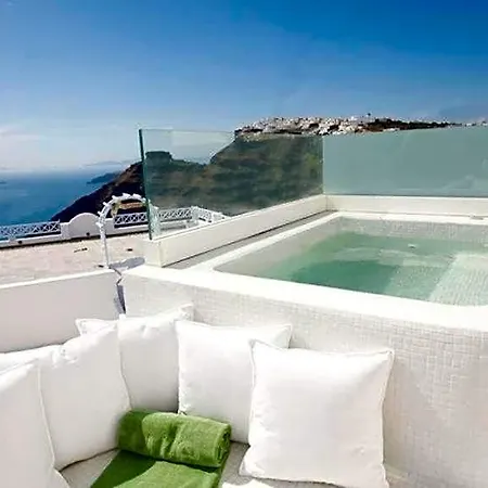 Allure Aparthotel Fira (Santorini)