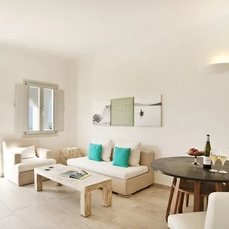 Allure 4* Fira (Santorini)