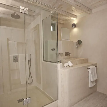 Allure 4* Fira (Santorini)
