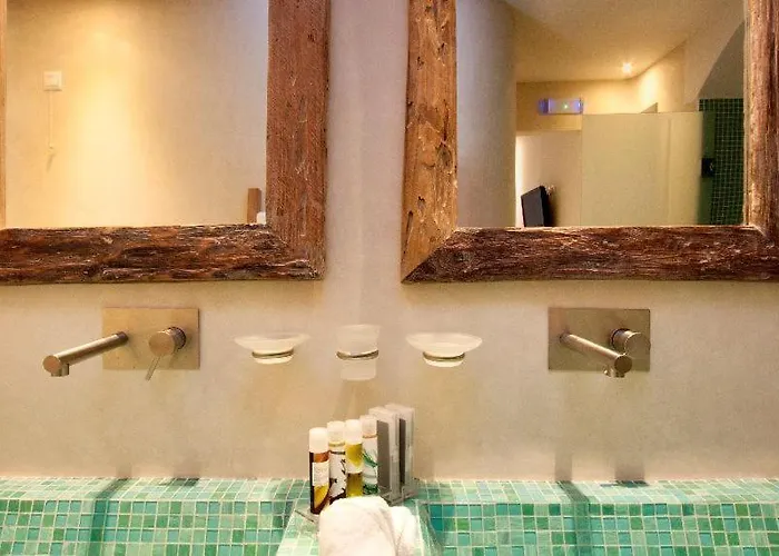 Aparthotel Allure 4*