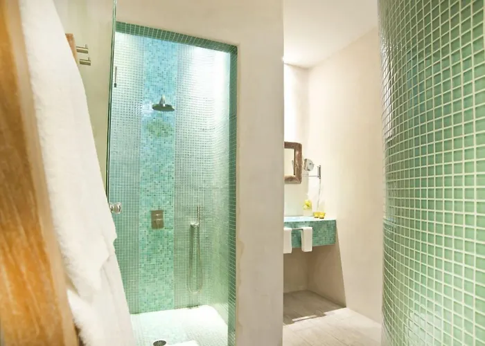 Aparthotel Allure 4*