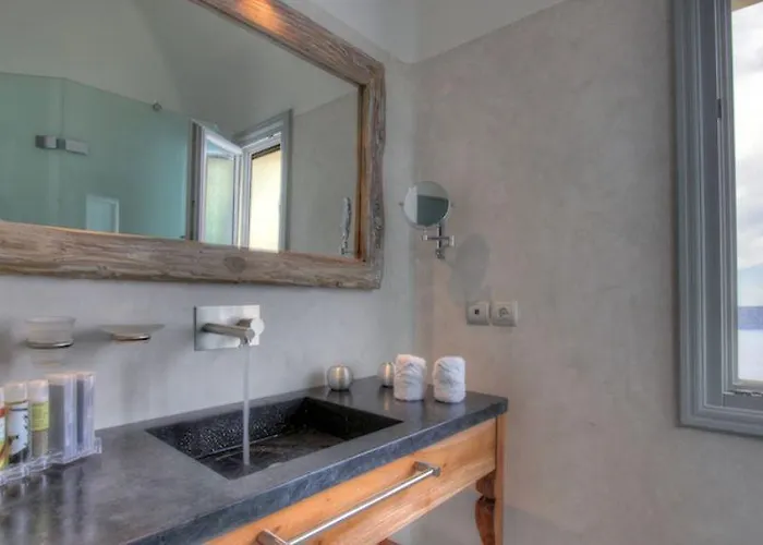 Aparthotel Allure Firá