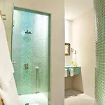 公寓式酒店 倾城套房酒店 4*