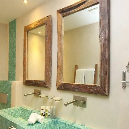Aparthotel Allure