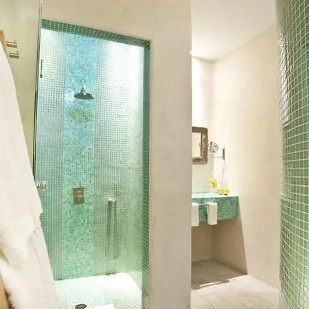 Allure Aparthotel